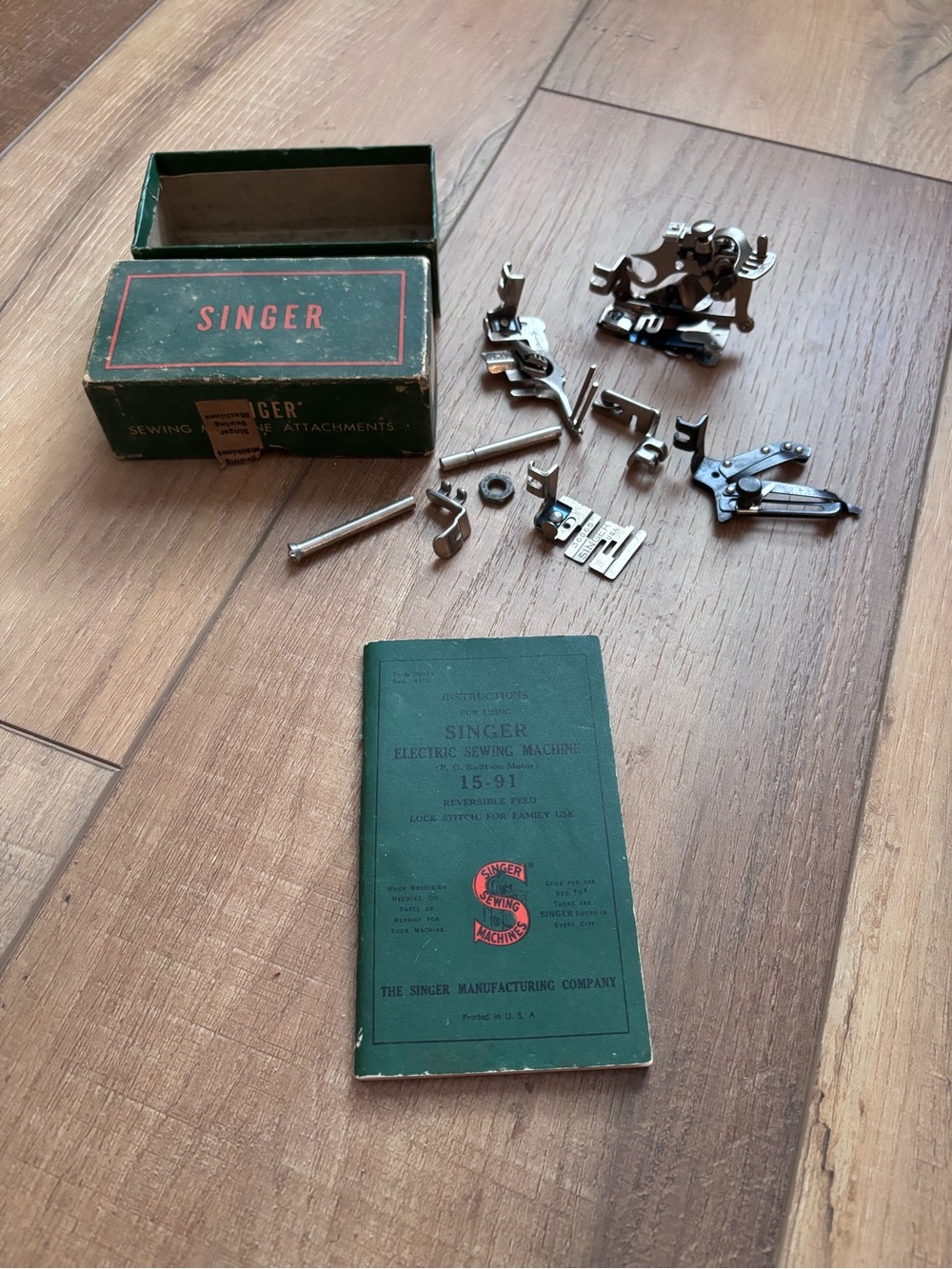 Singer Sewing Machine 15-91 Instruction Booklet and Box of Attachments